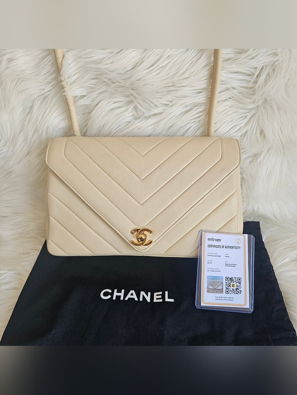 🤍 Chanel Chevron Flap Bag 🤍